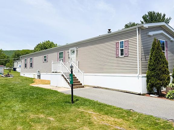4th image of 49 Ritzcraft Dr