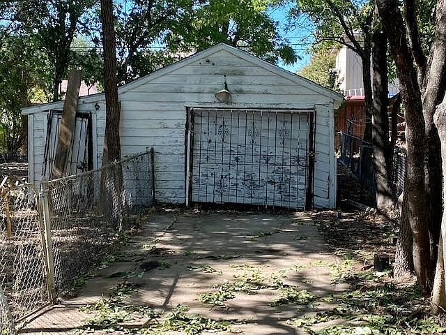 2nd image of 1138 Wilbur St