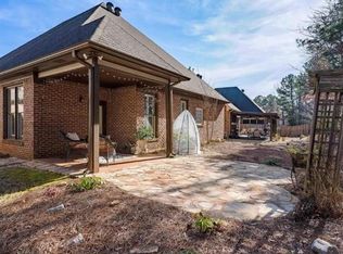 2335 Abbeyglen Cir, Hoover, AL 35226
