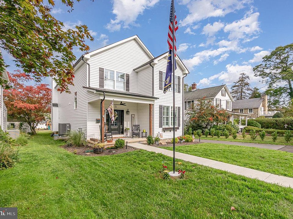 1st image of 747 Roland Ave