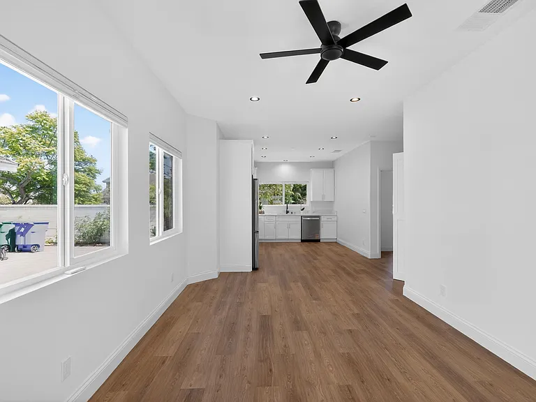 7827 Calle Jalisco — Photo 12