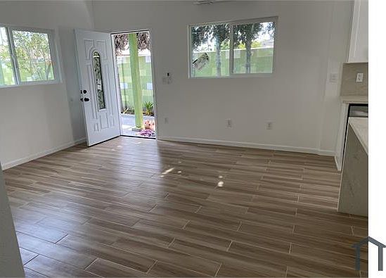 1st image of 2961 W Rome Ave #B