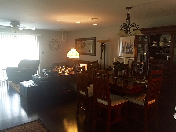 3rd image of 52 Aberdare Ct Unit 1