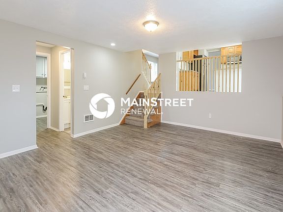 4th image of 35311 Downing Ave
