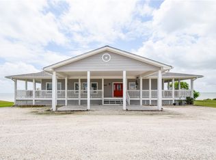 2006 1st St, Bayside, TX 78340