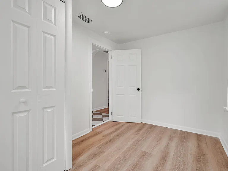 809 Owen Ave — Photo 8