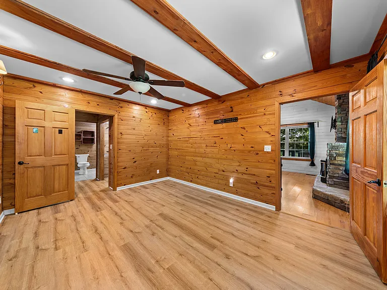 598 Hiwassee View Dr — Photo 16