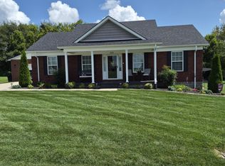 121 Iroquois Trl, Bloomfield, KY 40008