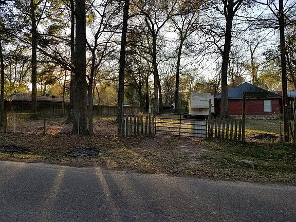 2nd image of 19374 Forest Lane Cir