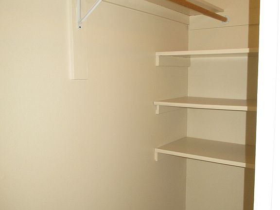 4th image of 8 Hasbrouck Dr APT C