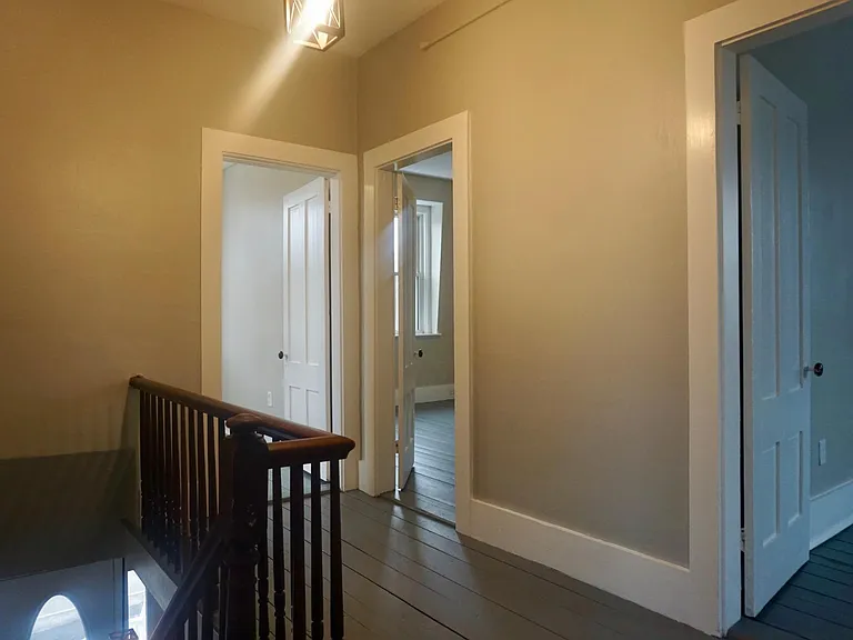 678A Maplewood Ave — Photo 11