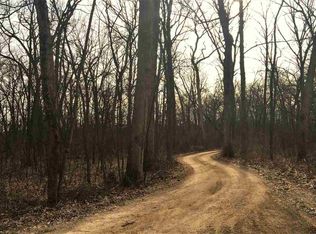 7600 S Ridge Rd, Dixon, IL 61021