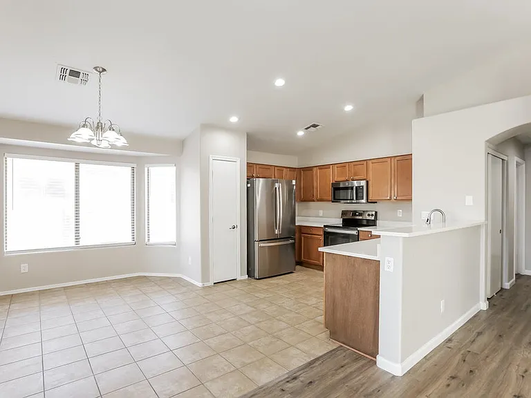 4337 W Saint Kateri Dr — Photo 7