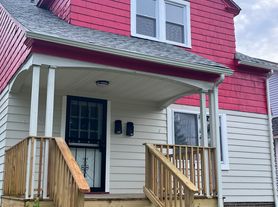 13916 Durkee Ave