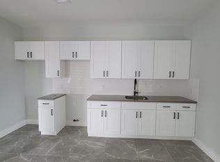 173 16th Ave #2R, Newark, NJ 07103