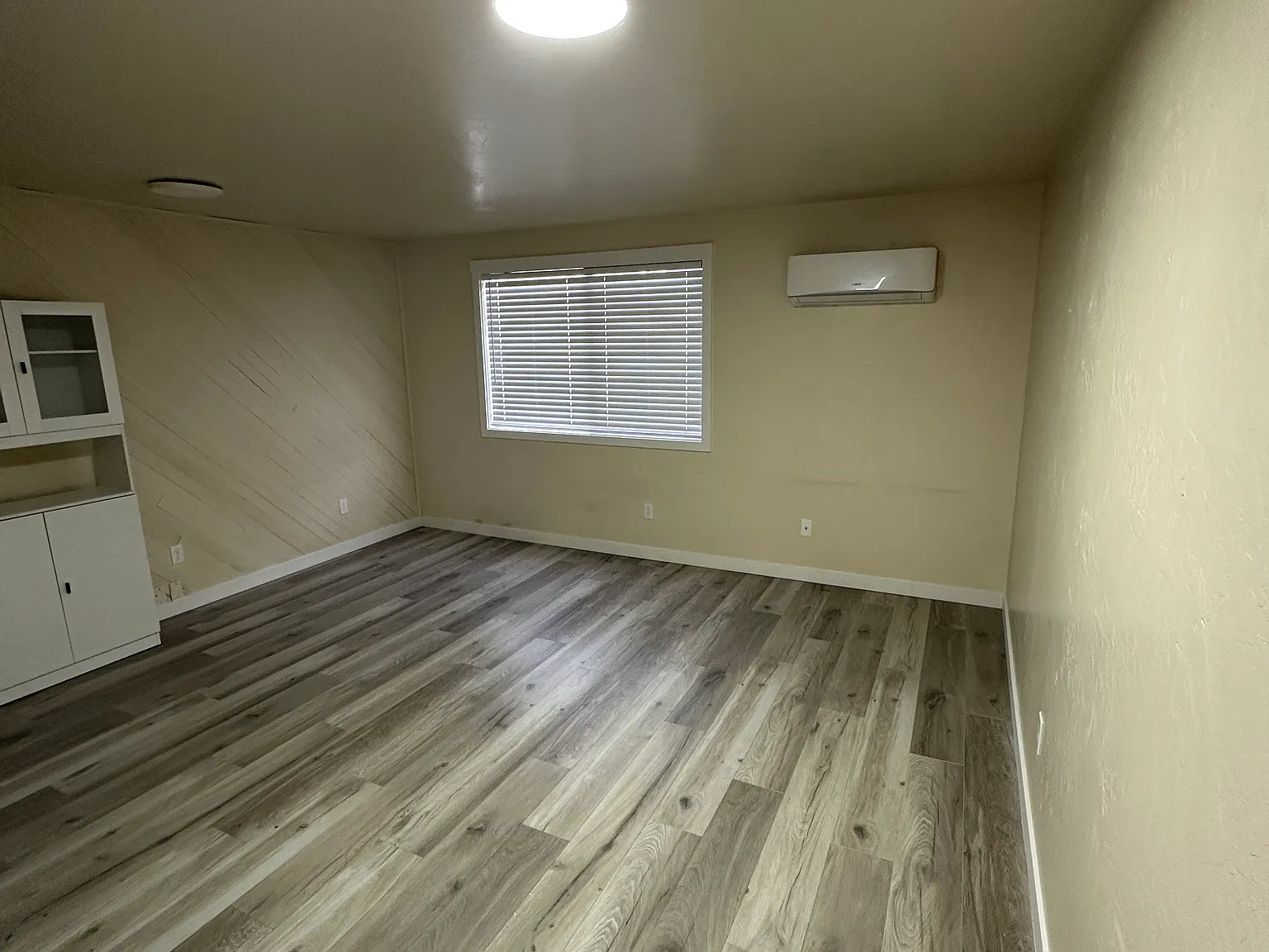 1 bed, 800 sqft, $1,995 — Photo 2