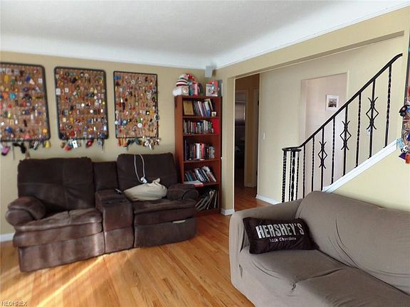 3rd image of 21291 Milan Ave