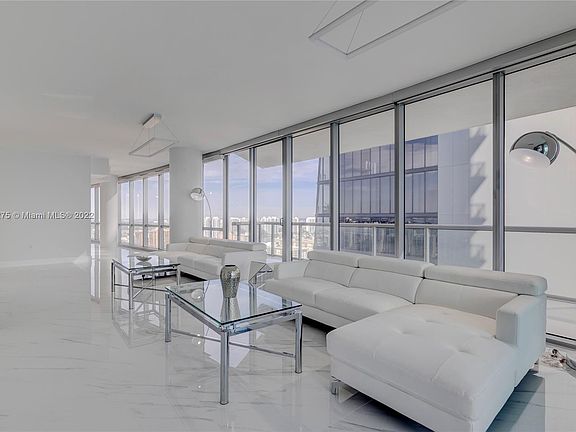 4th image of 17121 Collins Ave APT 3508