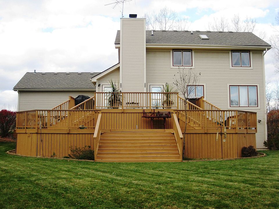Back split level decking