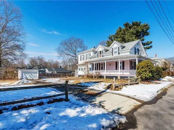 65 West St, East Greenwich, RI 02818