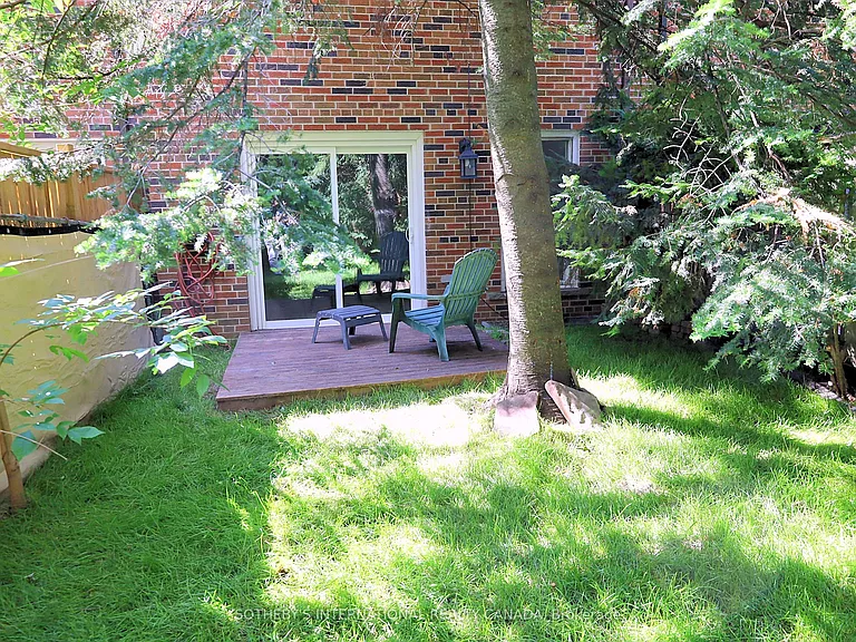80 Halsey Ave — Photo 18