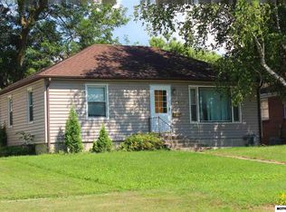 1623 S Carolina Ave, Mason City, IA 50401