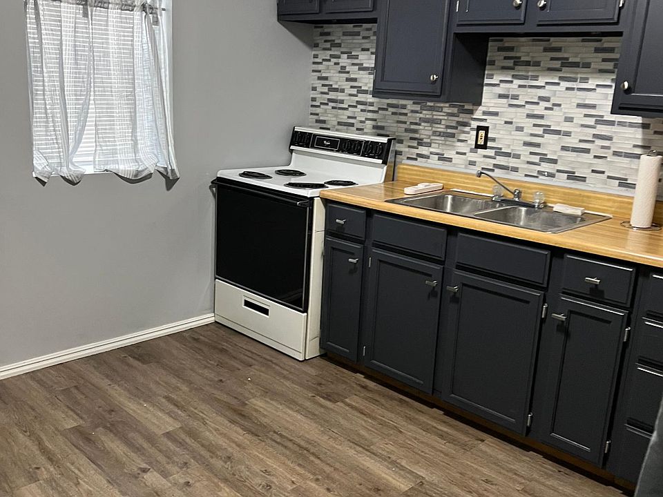 1st image of 374 Sherman St #374