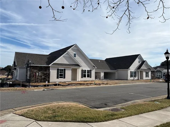 205 Oxford Ave #39-2, Smithfield, VA 23430