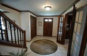 3rd image of 2021 Parkwood Ct