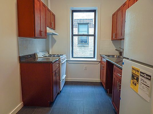 3rd image of 43-19 41st St #2C