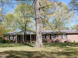 510 Sharondale Dr, Tullahoma, TN 37388