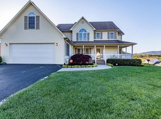 247 Brookfield Ln, Roanoke, VA 24012