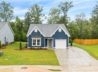 275 Gray St, Opelika, AL 36801
