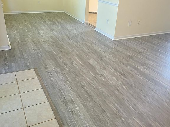 5th image of 2612 Olympic Dr