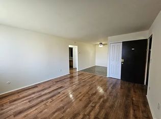 1878 W Thirteen Mile Rd #31, Madison Heights, MI 48071