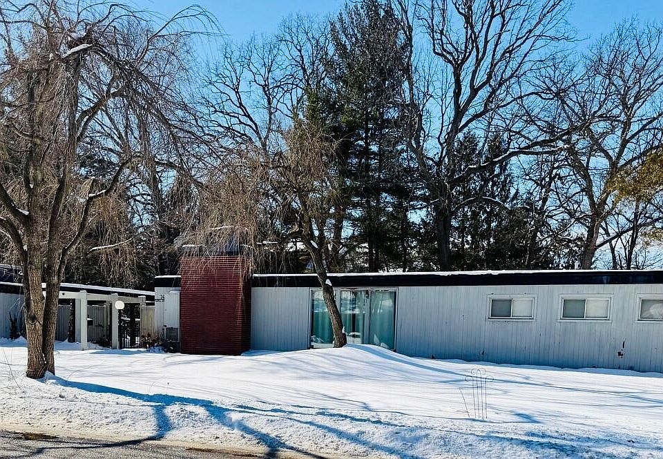 1st image of 2401 Maple St