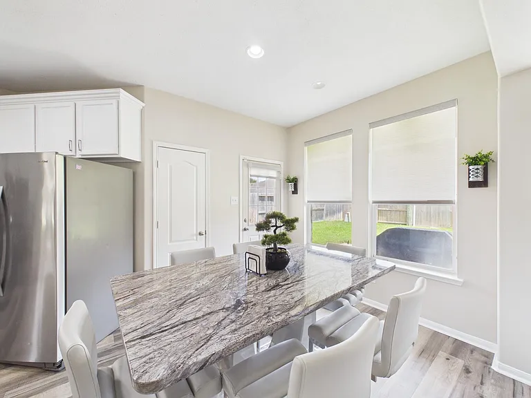 9426 Russeff Field Ln — Photo 11