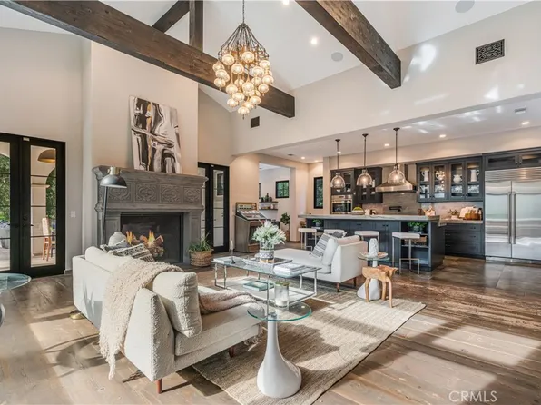 6451 Chesebro Rd, Agoura Hills, CA 91301