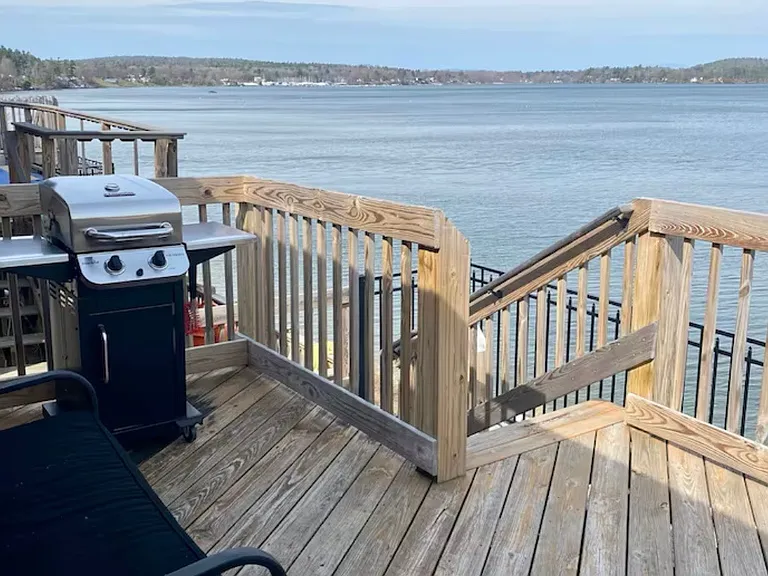 903 E Lakeshore Dr — Photo 1