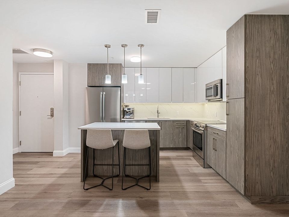 1st image of 771 Harrison Ave #201