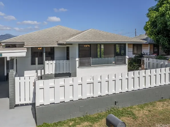 1340 Hookano St, Pearl City, HI 96782