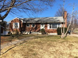 4447 Fontaine Dr, Roanoke, VA 24018