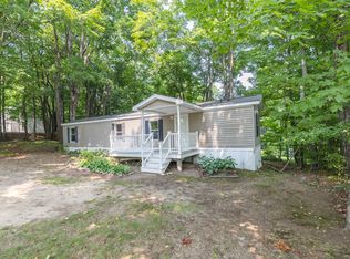 65 High St, Buckfield, ME 04220