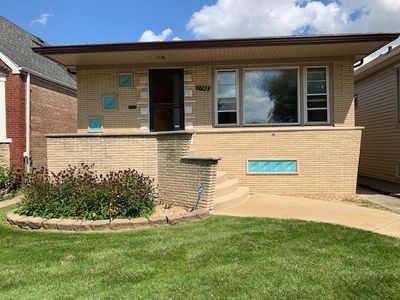 5742 W 64th St, Chicago, IL, 60638