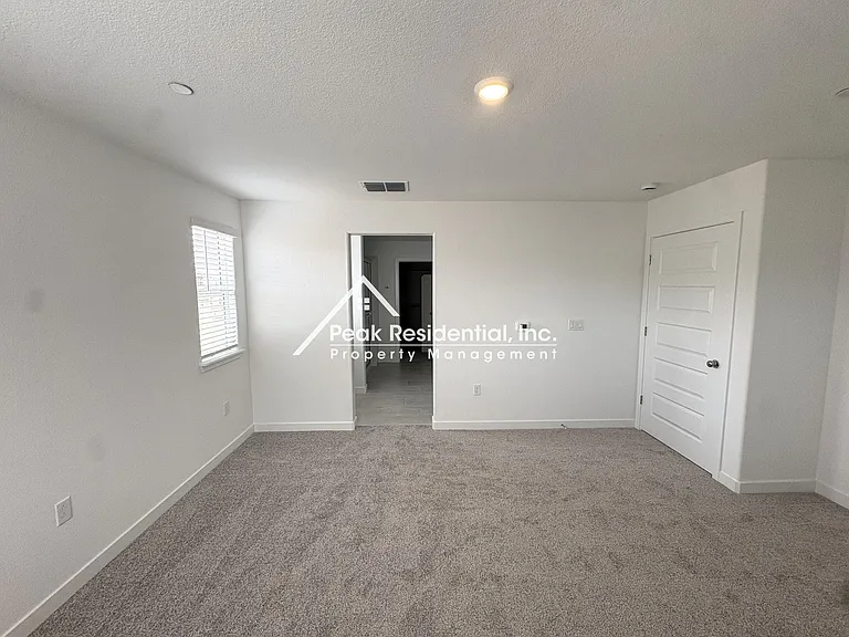 12636 Hereford Ave — Photo 23