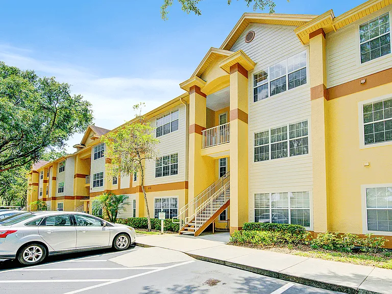 Williams Landing and Villas Apartments — Photo 24