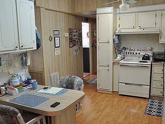 3rd image of 14240 Muirfield Dr #854