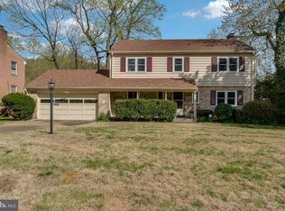 9807 Hillridge Dr, Kensington, MD 20895