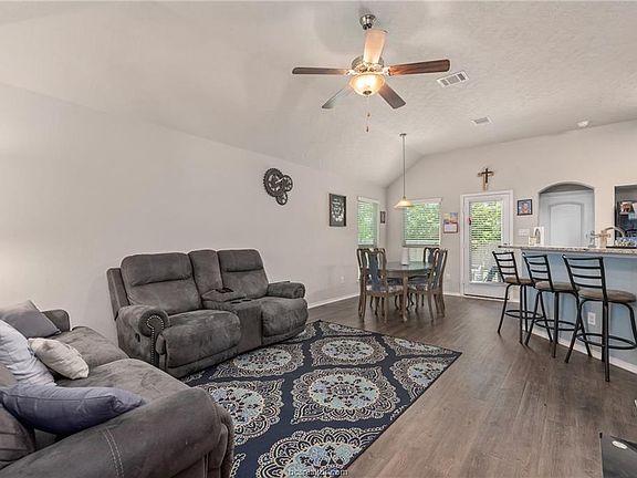 4th image of 2536 Elkhorn Trl