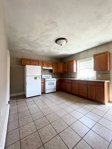 38 Frances Ave Photo 1